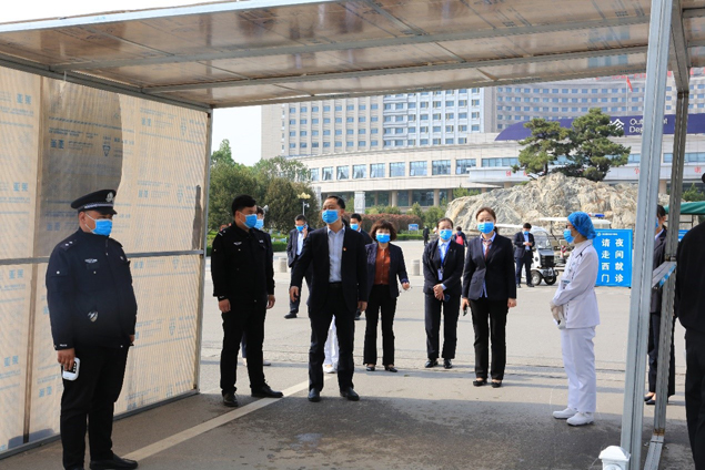 济宁市兖州区人民医院开展节前疫情防控和安全生产巡查工作1.jpg