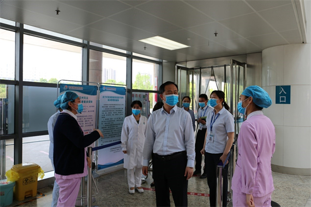 济宁市兖州区人民医院开展常态化安全检查确保疫情防控、安全生产两不误2.jpg