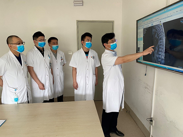 济医附院兖州院区特色科室（8）——脊柱外科1.jpg