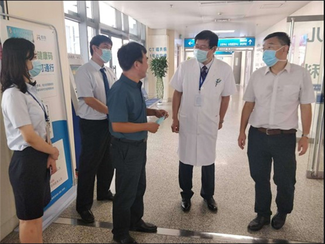 济宁医学院专家组莅临我院指导教学工作1.jpg
