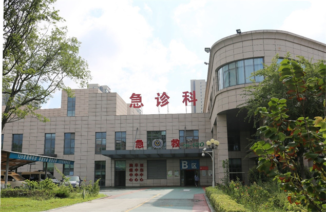济医附院兖州院区特色科室（12）——急诊医学科1.jpg