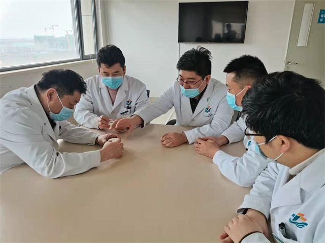 3D打印技术引领，脊柱外科在复杂颈椎手术精准治疗领域迈上新台阶！1.jpg