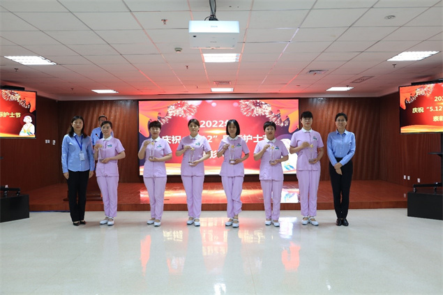 济宁市第三人民医院隆重召开庆祝“5.12”国际护士节表彰大会6.jpg
