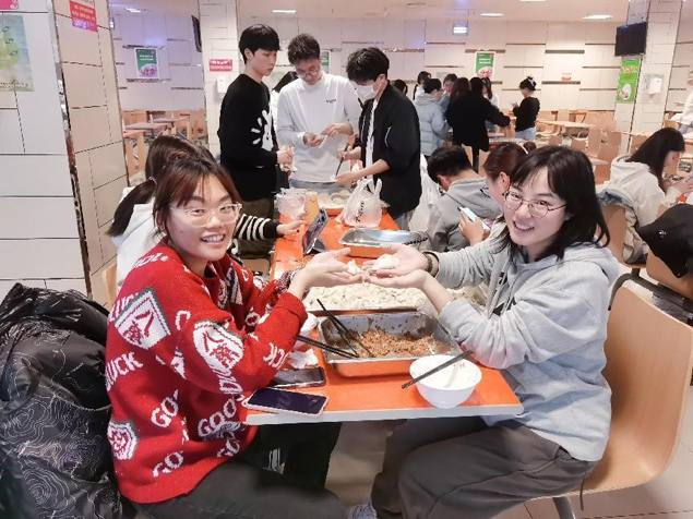 情暖元旦-饺子飘香3.jpg