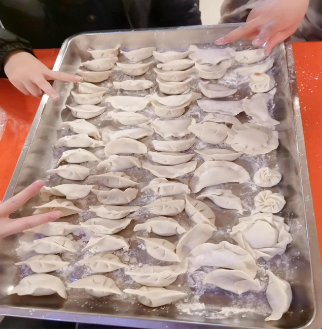 情暖元旦-饺子飘香4.jpg