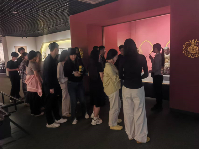 传承五四薪火--擦亮青春底色2.jpg