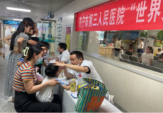 “世界过敏周”义诊-守护儿童健康防线2.jpg